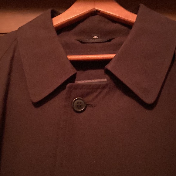 Like New Black trench coat Weatherproof removable lining 42L tons of pockets - Picture 6 of 15